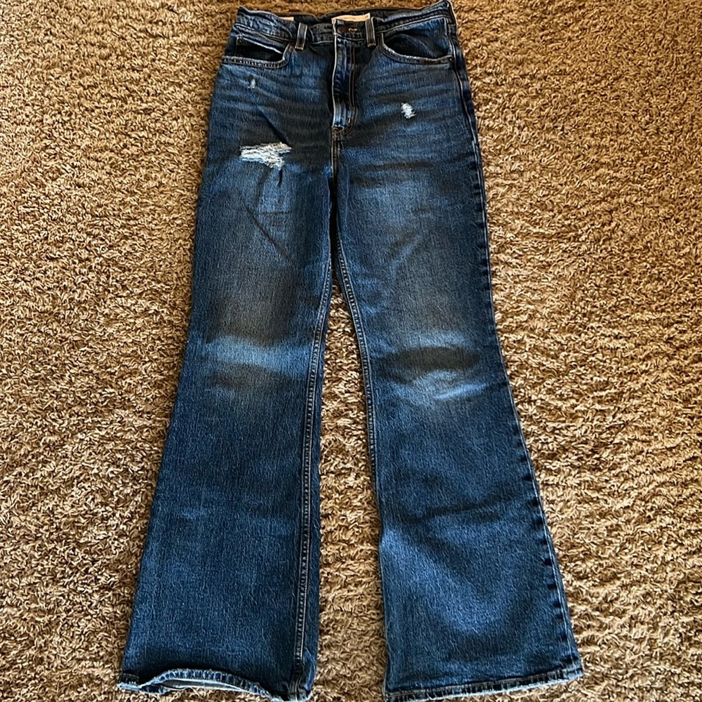 Levi’s 70s High Flare in Take It Out